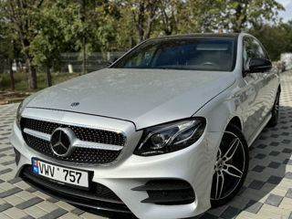 Mercedes E-Class foto 2