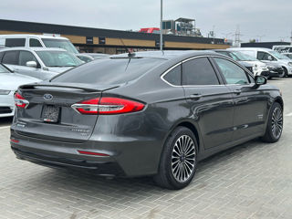 Ford Fusion foto 3