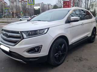 Ford Edge foto 2