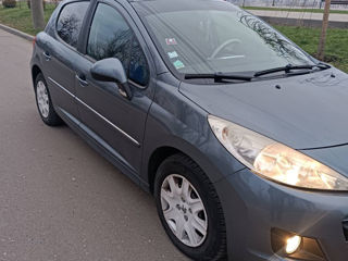 Peugeot 207 foto 4