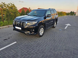 Toyota Land Cruiser Prado foto 3