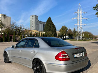 Mercedes E-Class foto 6