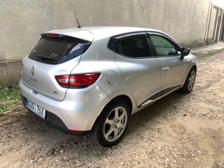 Renault Clio foto 4