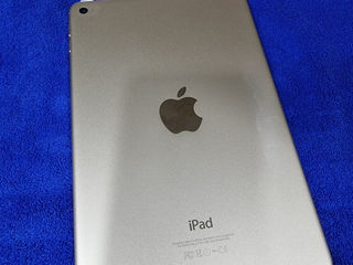 iPad mini 4 (Wi-Fi) 128GB foto 4