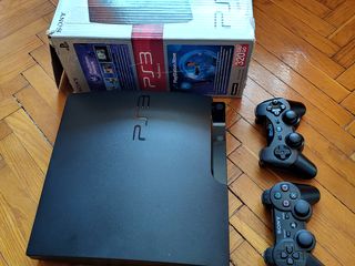 PS3 slim-прошитая+45 игр+ джостики foto 2