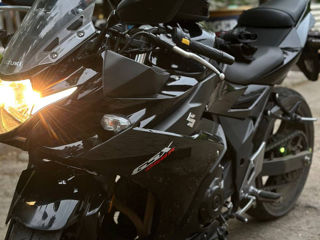 Suzuki GSX-250R ABS foto 8