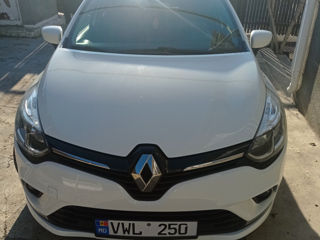 Renault Clio foto 2