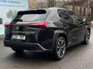 Lexus UX foto 7