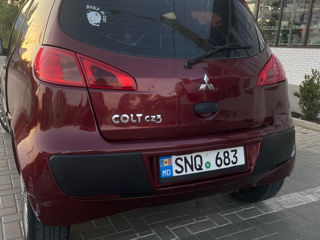 Mitsubishi Colt foto 5