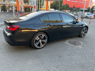 BMW 7 Series foto 2