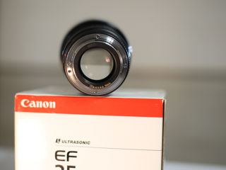 Canon EF 35mm f/1.4L USM foto 3