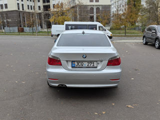 BMW 5 Series foto 7