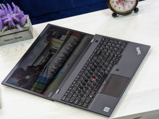 Lenovo ThinkPad P15s IPS (Core i7 10510u/16Gb DDR4/512Gb SSD/Nvidia Quadro P520/15.6" FHD IPS) foto 6