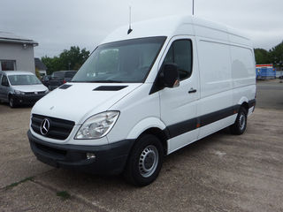 Mercedes cumpar sprinter tot foto 7