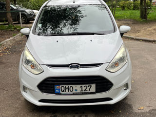 Ford B-Max foto 1