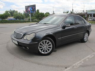 Mercedes C Class foto 3