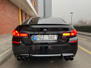 BMW 5 Series foto 13