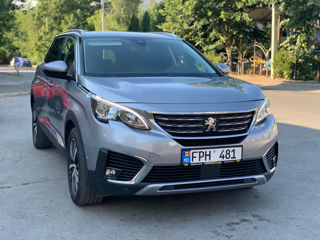 Peugeot 5008 foto 1