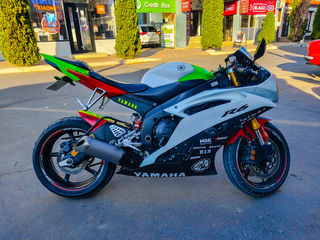 Yamaha YZF  R6 foto 4