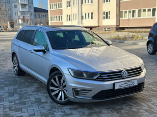 Volkswagen Passat foto 3