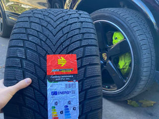 225/40 R19 MOMO Tyres (Italy) North-Pole