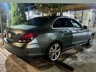 Mercedes C-Class foto 3