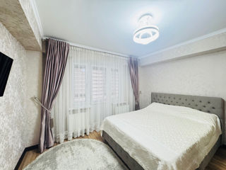 Apartament cu 2 camere, 73 m², Buiucani, Chișinău foto 10