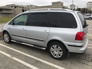 Volkswagen Sharan foto 4