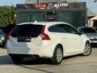 Volvo V60 foto 3