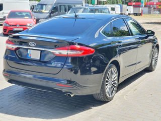 Ford Fusion foto 5