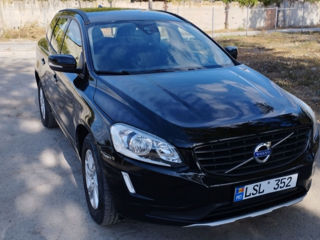 Volvo XC60 foto 2