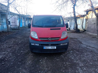 Opel Vivaro foto 2