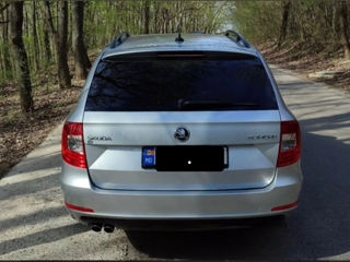 Skoda Superb foto 2