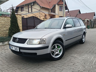 Volkswagen Passat foto 2