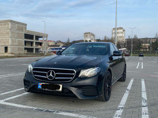 Mercedes E-Class foto 2