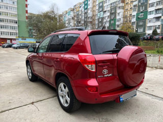 Toyota Rav 4 foto 5