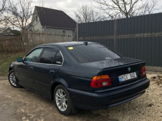 BMW 5 Series foto 7