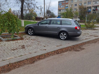 Volkswagen Passat foto 2