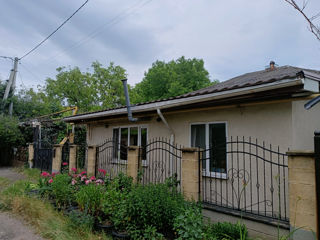 Продаю половину дома.Город Бельцы улица Одесская 12 а. фото 1