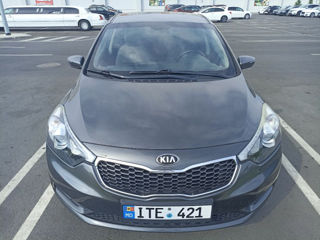 KIA Cerato foto 1