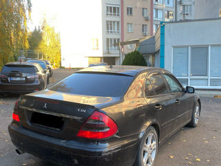 Mercedes E-Class foto 4