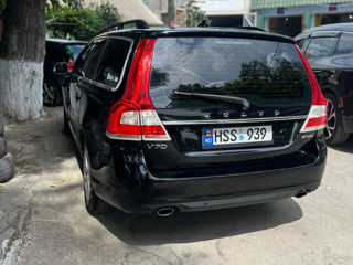 Volvo V70 foto 2