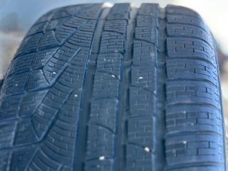 2 ската Pirelli 245/35/18 зима