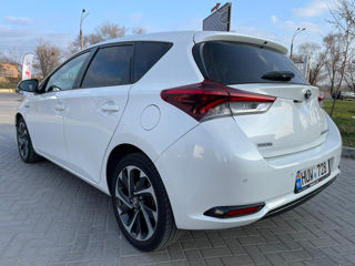 Toyota Auris foto 4