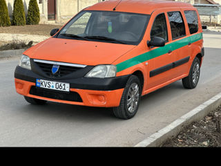 Dacia Logan foto 1