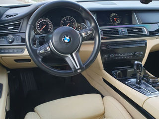 BMW 7 Series foto 4