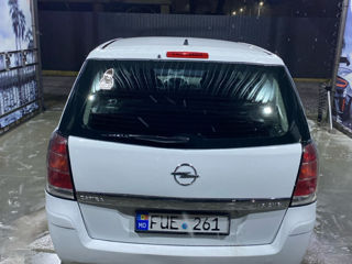 Opel Zafira foto 7