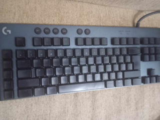 Logitech g815