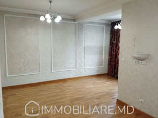 Apartament cu 2 camere, 57 m², Buiucani, Chișinău foto 2