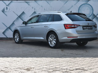 Skoda Superb foto 5